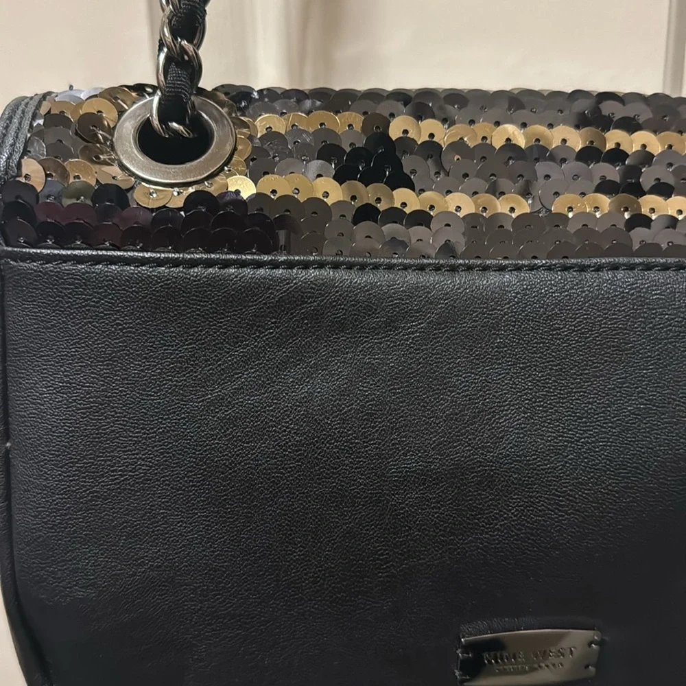 Nine West Women's Black and Gold Clutch OS EUC - Picture 14 of 16